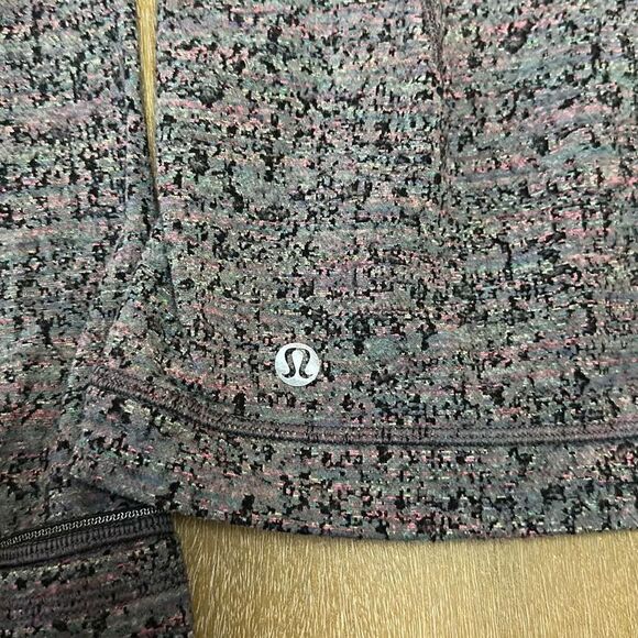 Lululemon Runderful Long Sleeve - Picture 5 of 6
